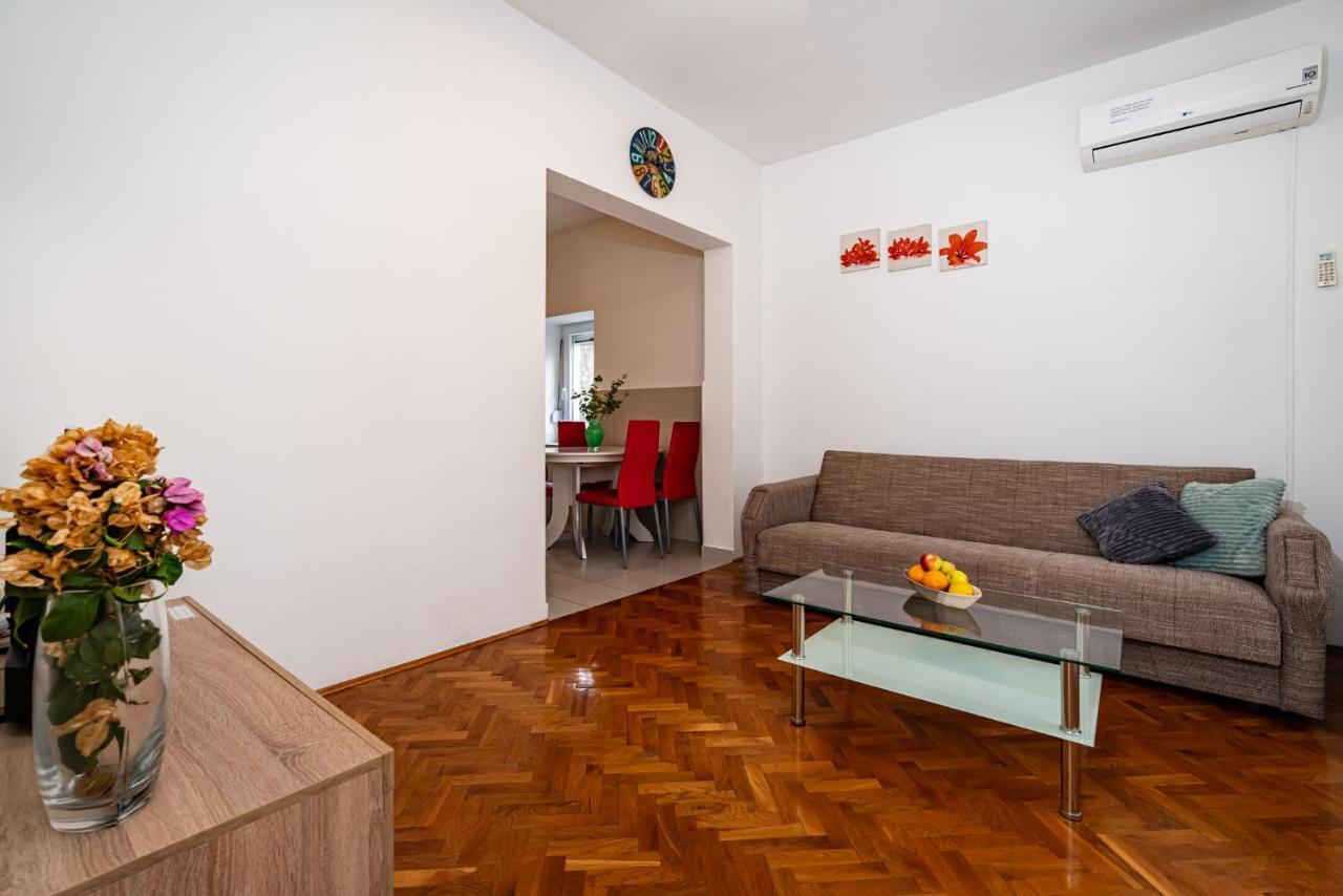 Apartment Eva Maslenica Esterno foto